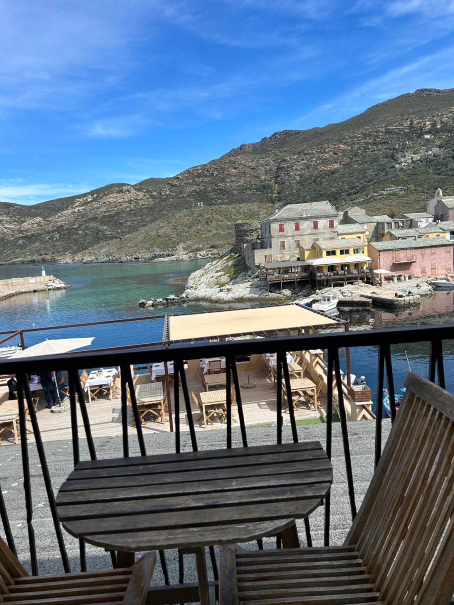 De La Jetee Hotel *