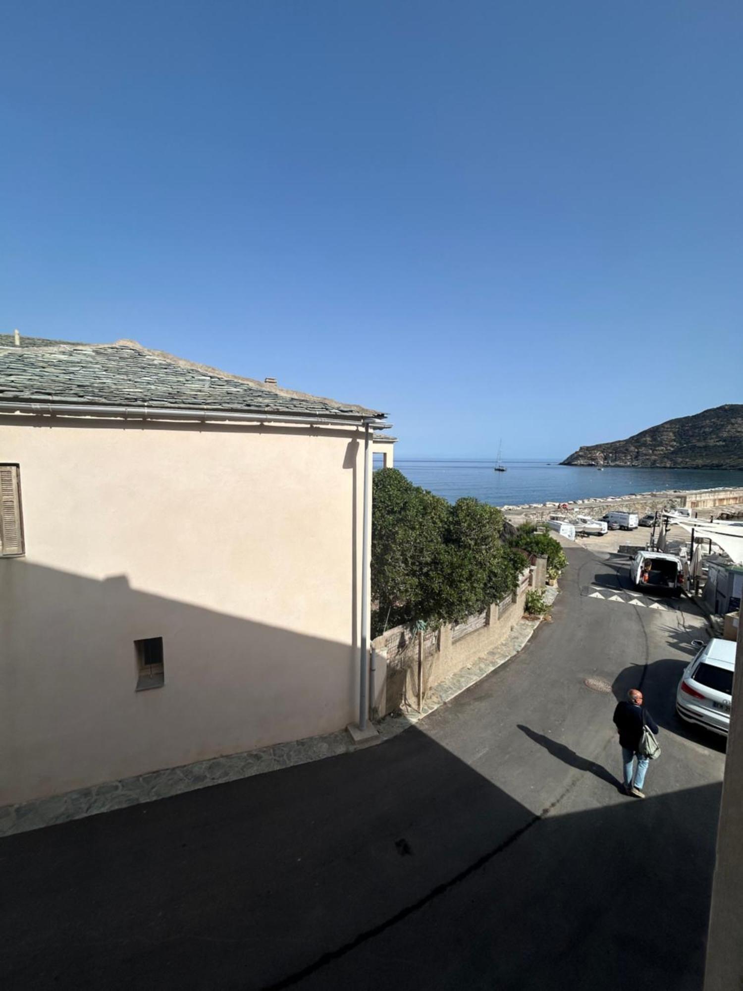 De La Jetee Hotel Centuri
